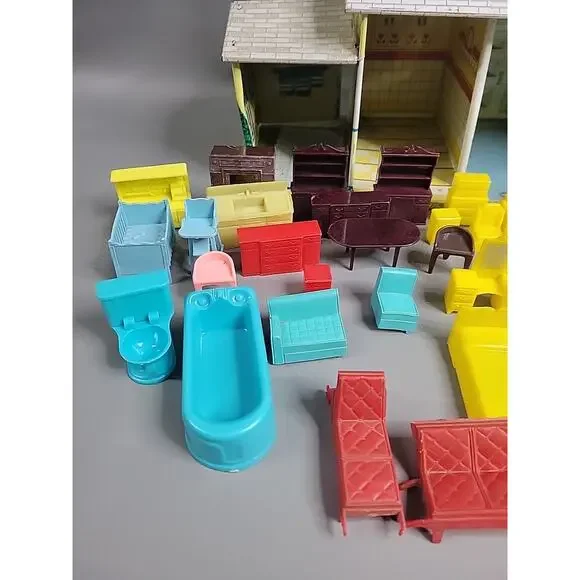 Vintage Tin Litho Ranch Style Metal Dollhouse T Cohn 1950 Furniture Pool READ - Picture 2 of 16